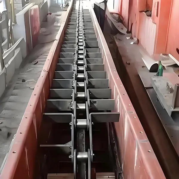 ناقل بالسلاسل الكاشطة